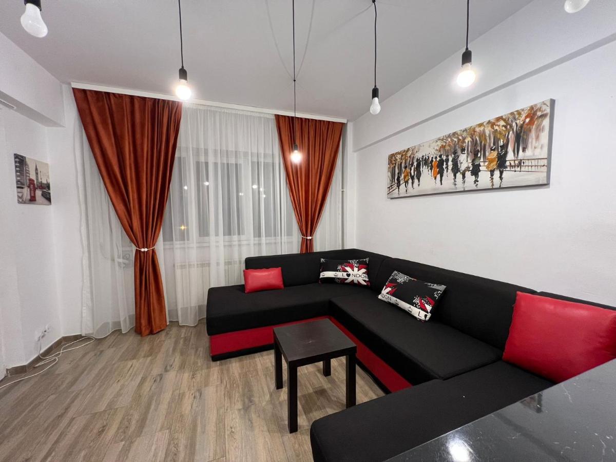 First Studio Bucarest Extérieur photo